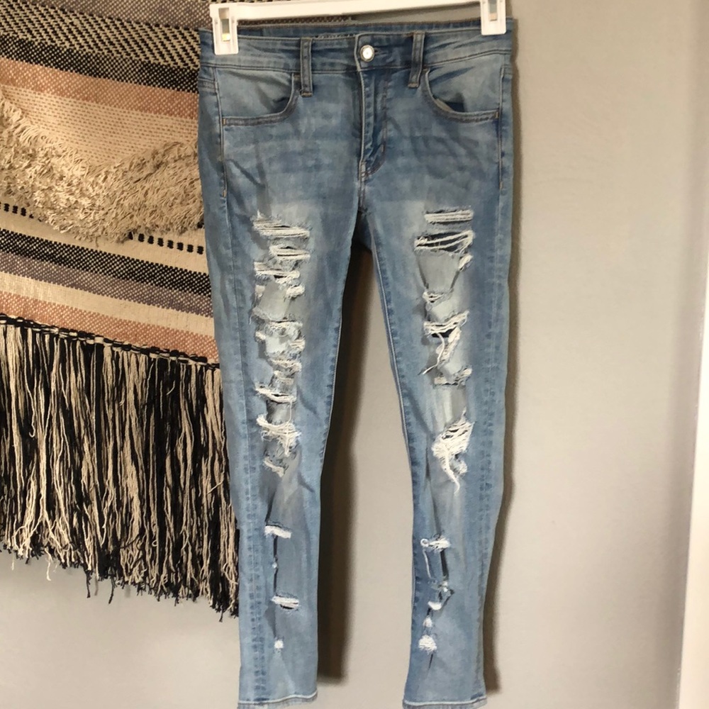 American Eagle distressed jeans super stretch